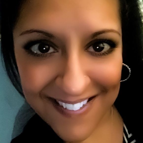 Meet your Posher, Melissa - Picture 1 of 1